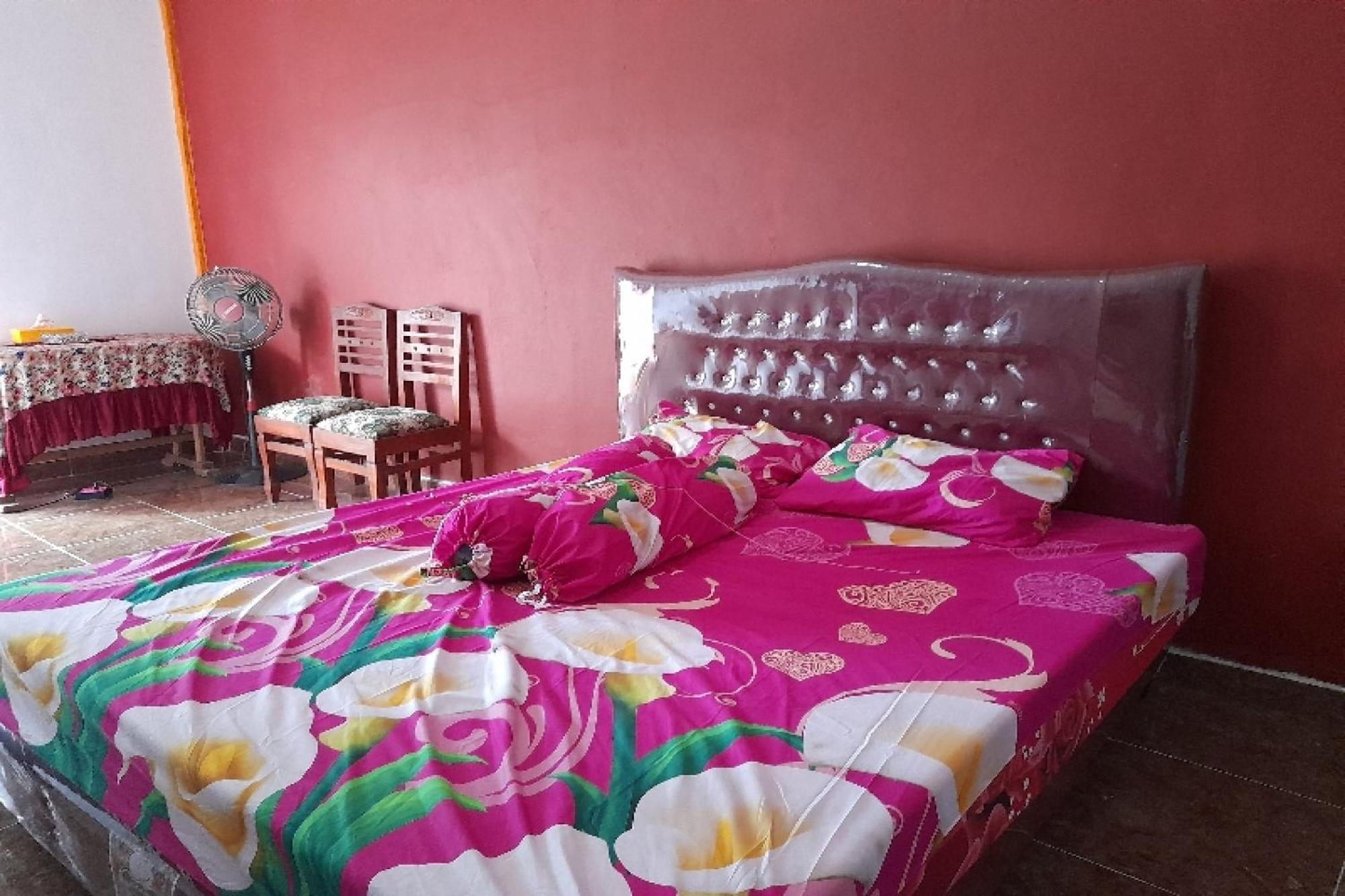 Oyo Homes 91248 Desa Wisata Banding Agung Danau Ranau エクステリア 写真